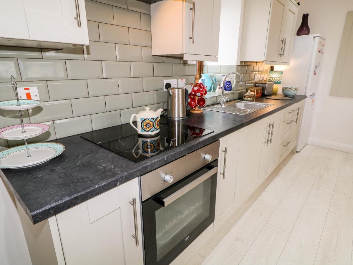 May'S Cottage Бушмилс Экстерьер фото