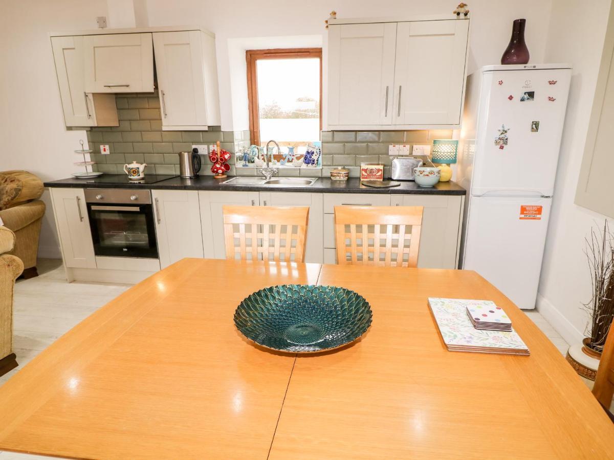 May'S Cottage Бушмилс Экстерьер фото