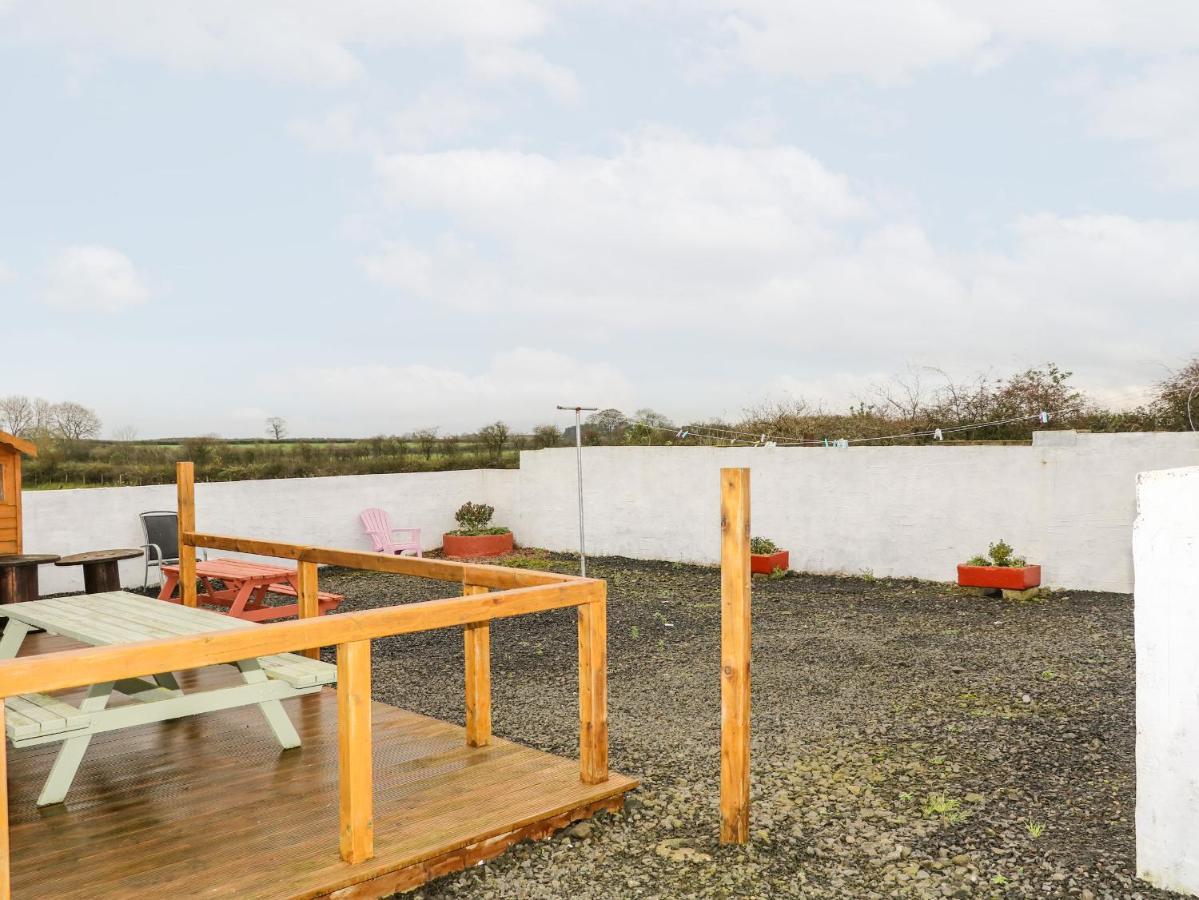 May'S Cottage Бушмилс Экстерьер фото