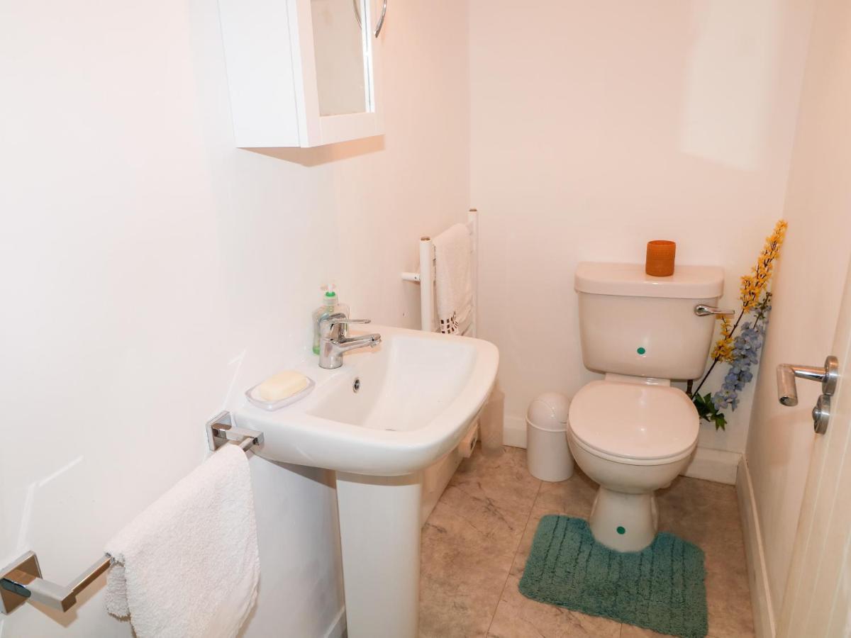May'S Cottage Бушмилс Экстерьер фото